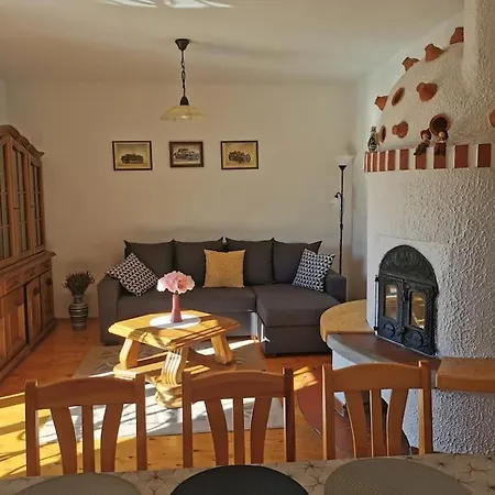 Erdoszelen Haziko Vendeghaz ケヒダクスタニー