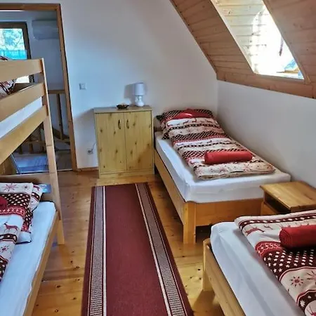 Erdoszelen Haziko Vendeghaz 度假居 凯达库塔尼