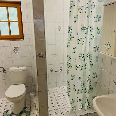 Erdoszelen Haziko Vendeghaz 別荘 ケヒダクスタニー